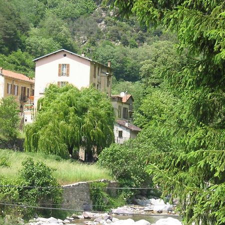 Chambres D'Hotes Le Terminus Fontan Esterno foto